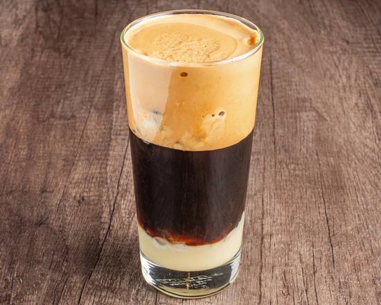 Coffee with Condensed Milk and Ice (冻越南咖啡)